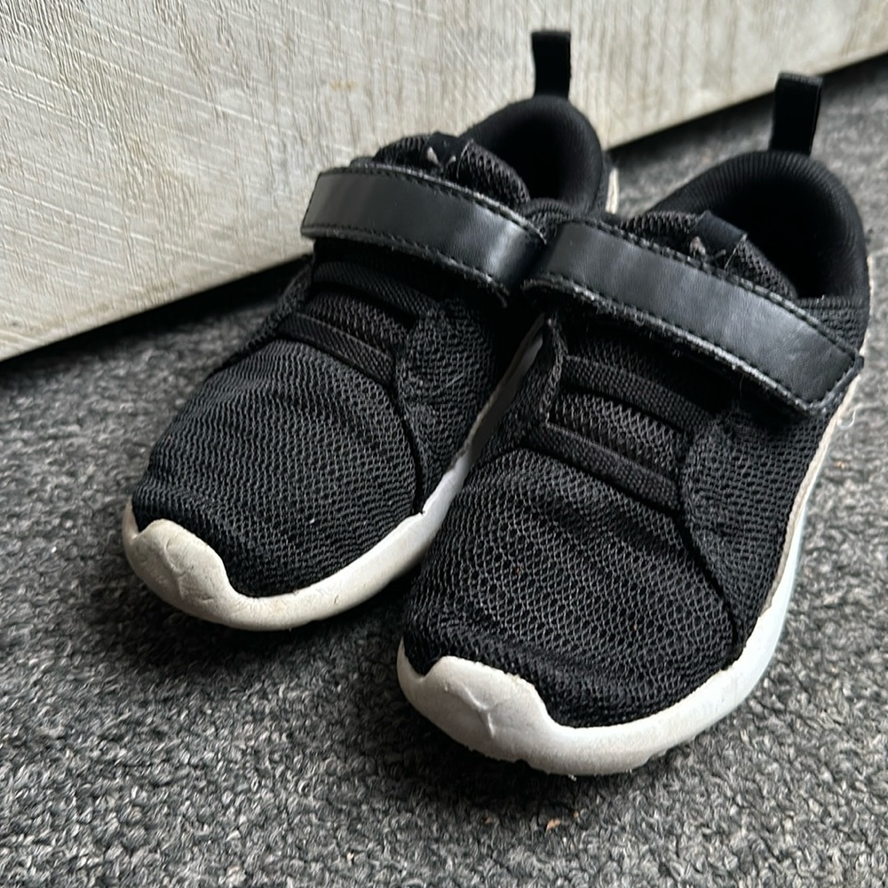 Puma Toddler Boys Sneakers Sz 8